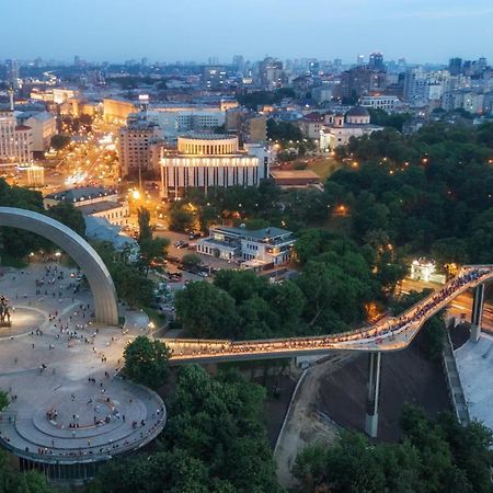 Апартаменты Центр Крещатик Kiev Buitenkant foto