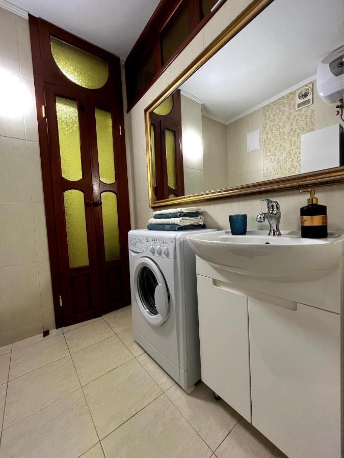Апартаменты Центр Крещатик Kiev Buitenkant foto